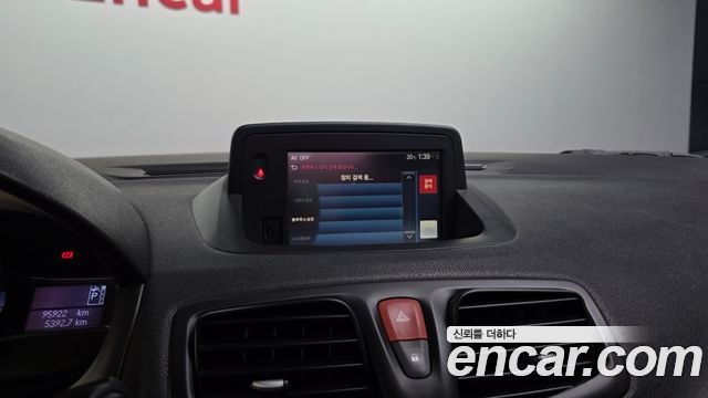 Renault Korea SM3 2018 — photo 21