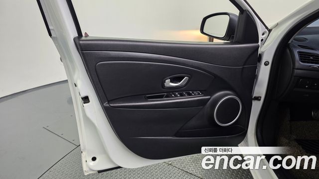 Renault Korea SM3 2018 — photo 14