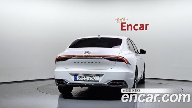 Hyundai Grandeur 2023 — photo 4