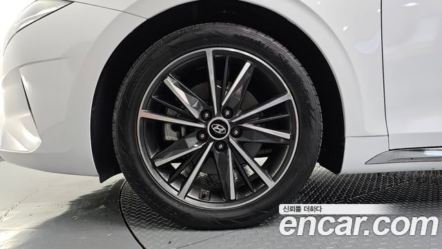 Hyundai Grandeur 2023 — photo 5
