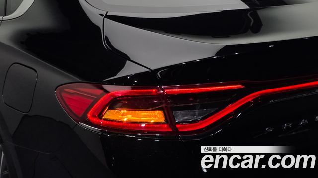 Hyundai Grandeur 2017 — photo 9