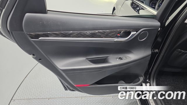 Hyundai Grandeur 2017 — photo 15