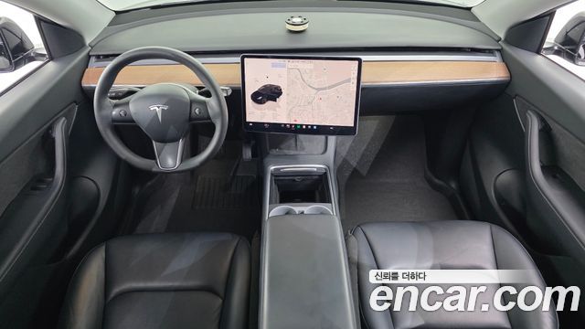 Tesla Model Y 2022 — photo 7