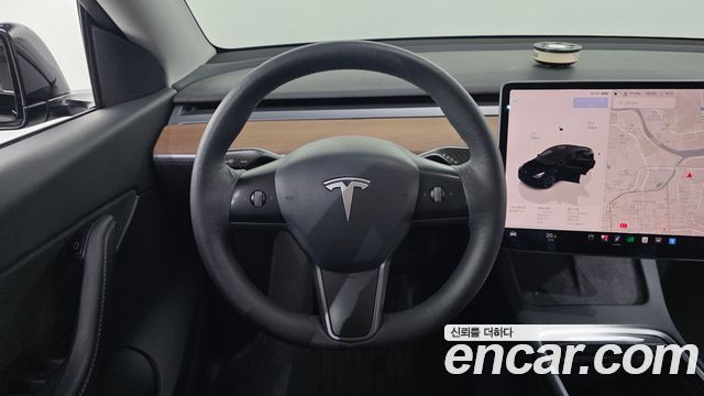 Tesla Model Y 2022 — photo 13