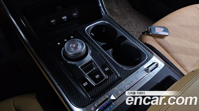 Kia Canival 2021 — photo 12