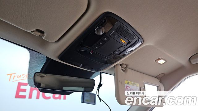 Kia Canival 2021 — photo 25