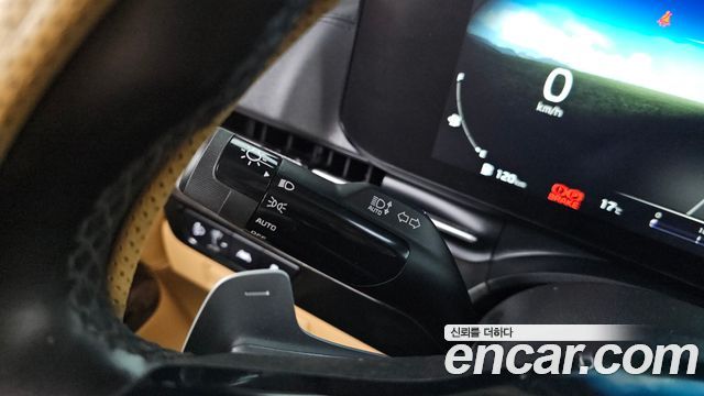 Kia Canival 2021 — photo 28