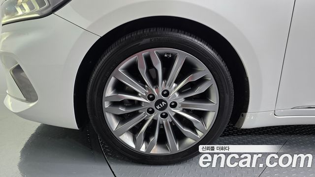 Kia K7 2020 — photo 5