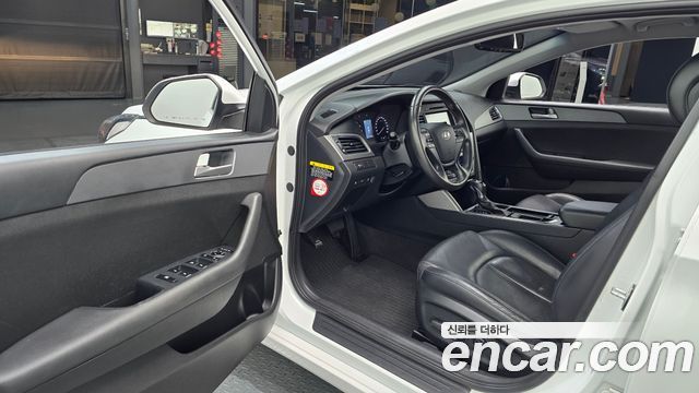 Hyundai Sonata 2017 — photo 13
