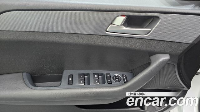 Hyundai Sonata 2017 — photo 23