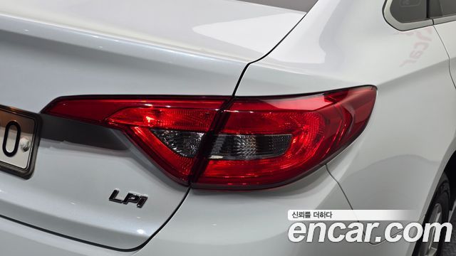 Hyundai Sonata 2017 — photo 9