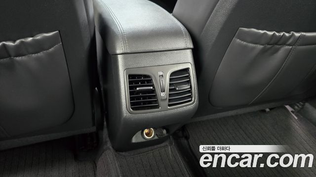 Hyundai Sonata 2017 — photo 31