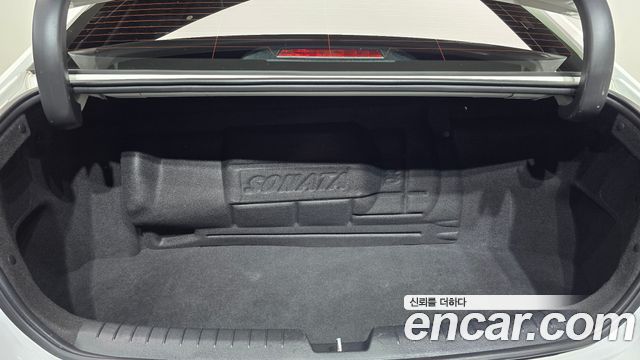 Hyundai Sonata 2017 — photo 32