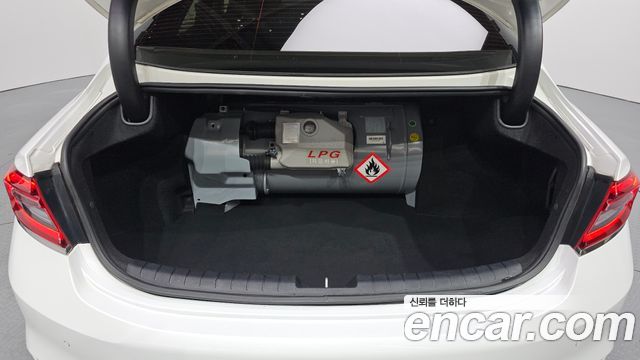 Hyundai Grandeur 2018 — photo 22