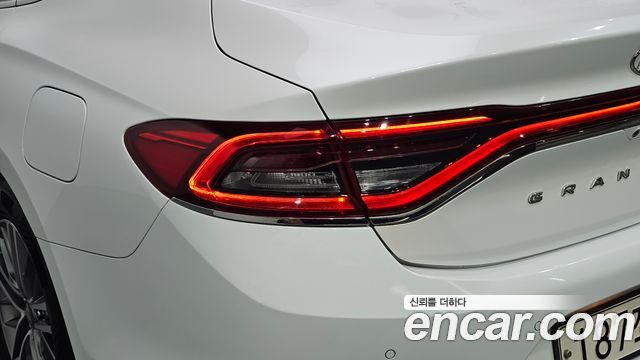 Hyundai Grandeur 2018 — photo 9