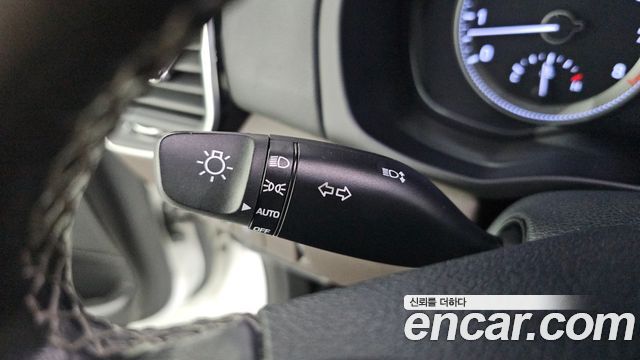 Hyundai Grandeur 2018 — photo 29