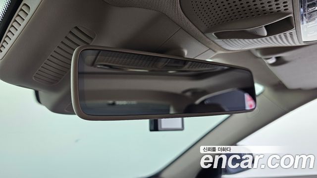 Mercedes-Benz E-Class 2017 — photo 17