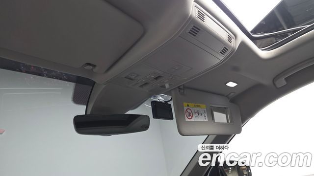 Volkswagen Tiguan 2020 — photo 25