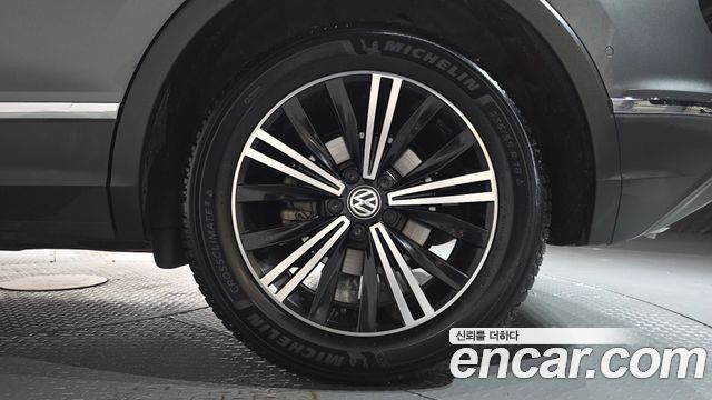 Volkswagen Tiguan 2020 — photo 7