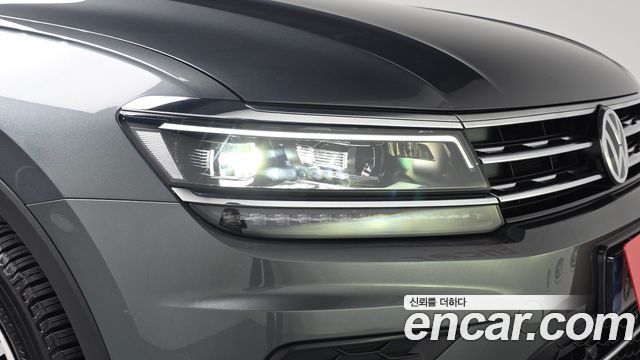 Volkswagen Tiguan 2020 — photo 8
