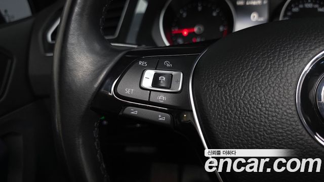 Volkswagen Tiguan 2020 — photo 29