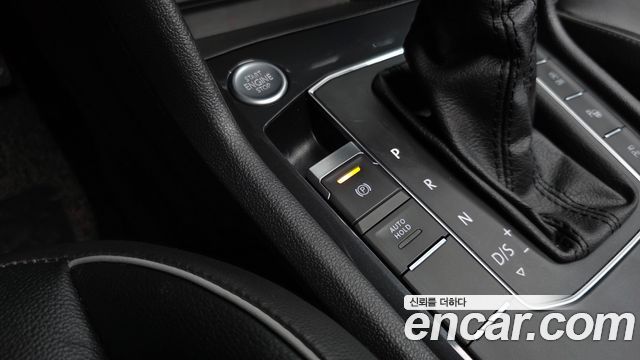 Volkswagen Tiguan 2020 — photo 30