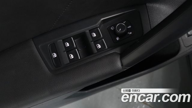 Volkswagen Tiguan 2020 — photo 34