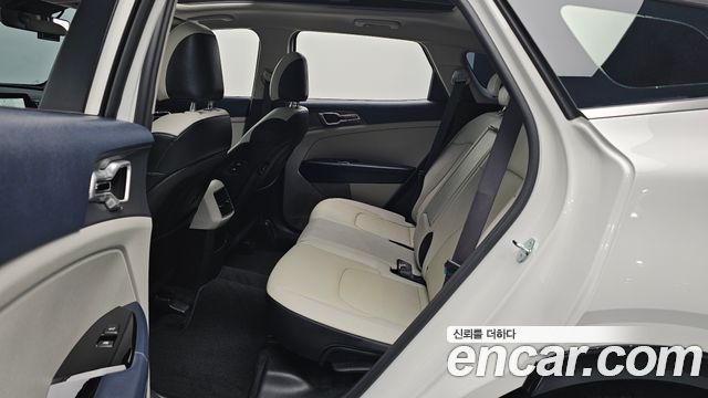Kia Sportage 2023 — photo 18