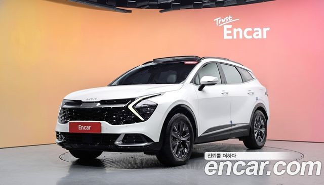 Kia Sportage 2023 — photo 1