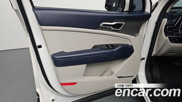 Kia Sportage 2023 — photo 14