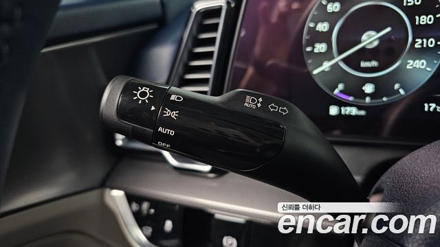 Kia Sportage 2023 — photo 27
