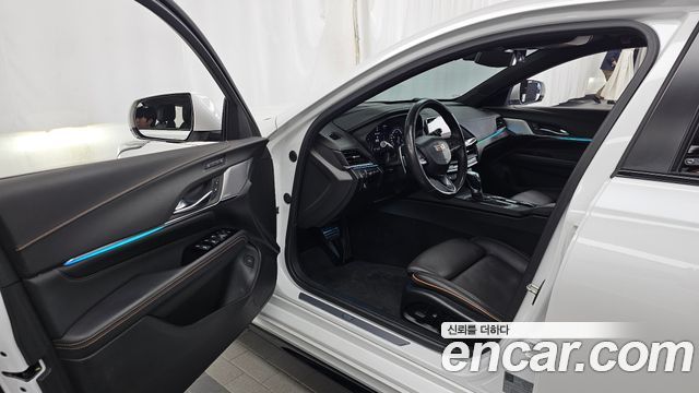 Cadillac CT4 2020 — photo 10