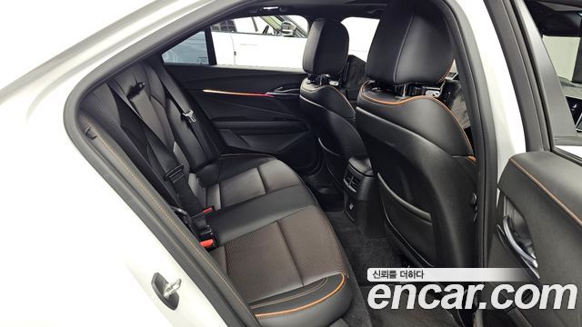 Cadillac CT4 2020 — photo 12