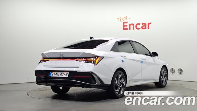 Hyundai AVANTE 2025 — photo 2