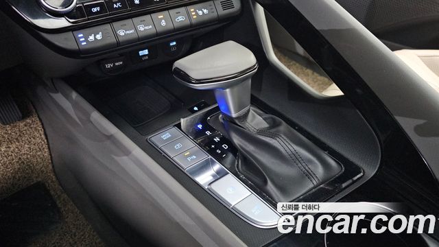 Hyundai AVANTE 2025 — photo 12
