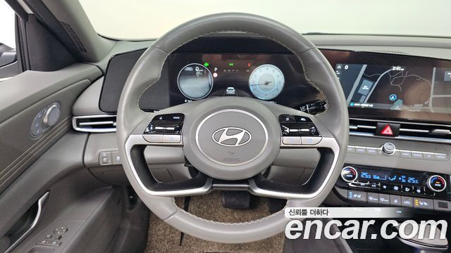 Hyundai AVANTE 2025 — photo 23