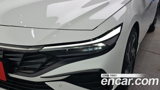 Hyundai AVANTE 2025 — photo 8