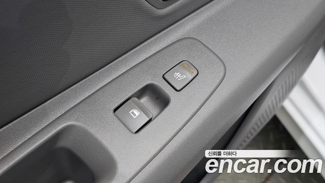 Hyundai AVANTE 2025 — photo 31