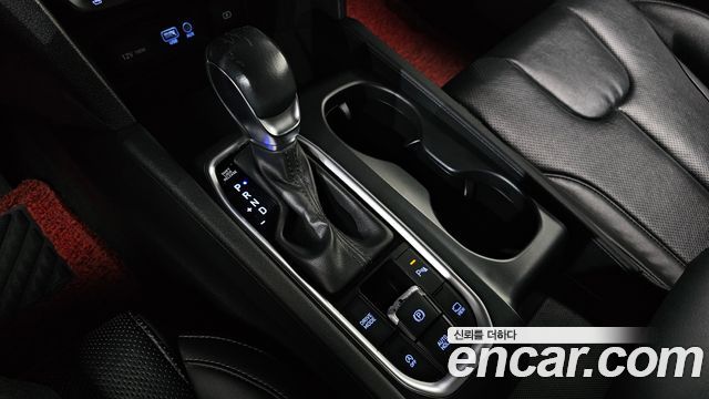 Hyundai Santafe 2019 — photo 12