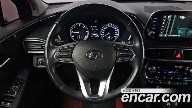 Hyundai Santafe 2019 — photo 21