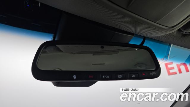 Hyundai Santafe 2019 — photo 27