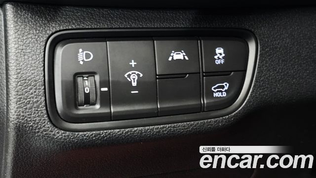 Hyundai Santafe 2019 — photo 28
