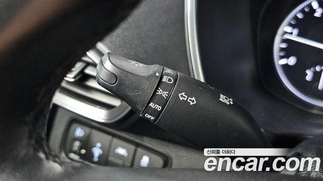 Hyundai Santafe 2019 — photo 31