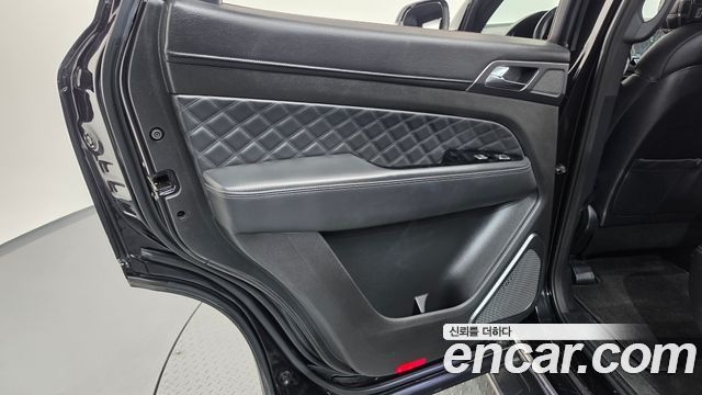 KG Mobility Rexton 2019 — photo 15