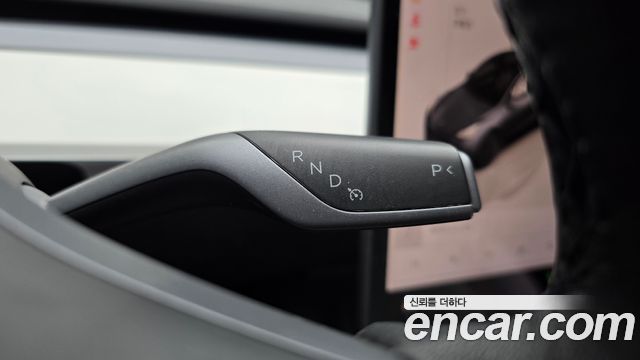 Tesla Model Y 2022 — photo 12