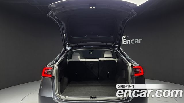 Tesla Model Y 2022 — photo 31