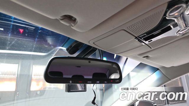 Hyundai Grandeur 2018 — photo 23