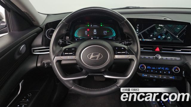 Hyundai AVANTE 2024 — photo 19