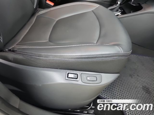 Renault Korea QM3 2015 — photo 18