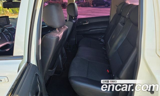 KG Mobility KORANDO 2014 — photo 16
